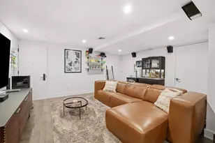 108 India St, New York City, NY 11222 - Photo 9