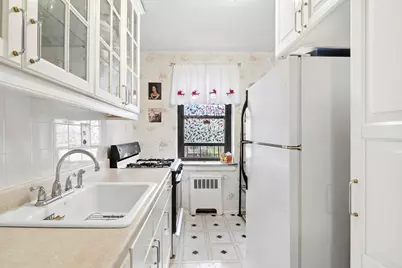 32-40 91st Street #408, New York City, NY 11369 - Photo 3