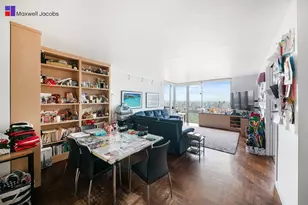 101 W 67th St, New York City, NY 10023 - Photo 3