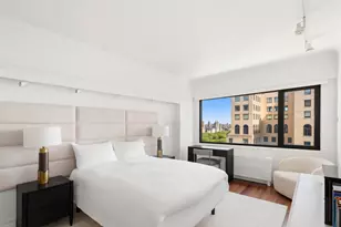 58 W 58th St, New York City, NY 10019 - Photo 9