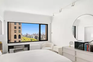 58 W 58th St, New York City, NY 10019 - Photo 5