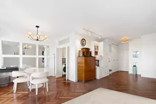 58 W 58th St, New York City, NY 10019 - Photo 7