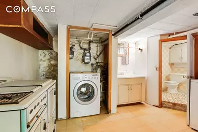 59-45 Woodbine Street, Ridgewood, NY 11385 - Photo 9