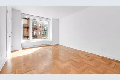 240 Riverside Boulevard #80, New York City, NY 10069 - Photo 5