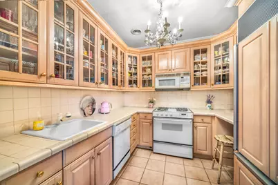 2 W 67th Street #14G, New York, NY 10023 - Photo 5