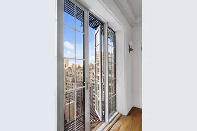 2 W 67th Street #14G, New York, NY 10023 - Photo 3