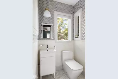 776 E 17th Street, New York City, NY 11230 - Photo 11