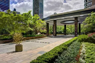 330 E 38th St, New York City, NY 10016 - Photo 15