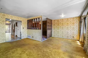10516 Flatlands 4th St, New York City, NY 11236 - Photo 3