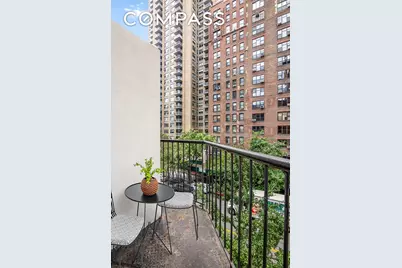 435 E 86th Street #4E, New York, NY 10028 - Photo 5