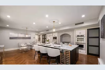 113 E 64th Street, New York, NY 10065 - Photo 3