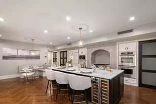 113 E 64th St, New York, NY 10065 - Photo 3