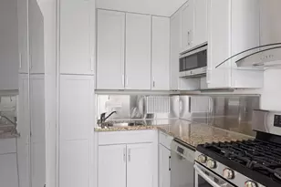 301 W 110th St, New York City, NY 10026 - Photo 3