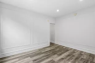 36-25 30th St, Astoria, NY 11106 - Photo 5