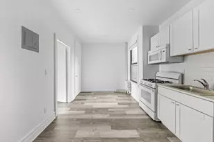 36-25 30th St, Astoria, NY 11106 - Photo 17
