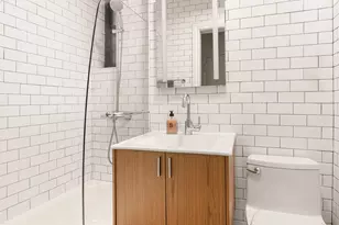 234 W 16th St, New York City, NY 10011 - Photo 5