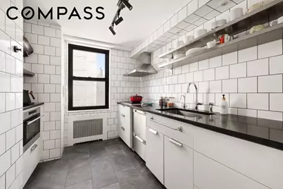 1065 Park Avenue #10CD, New York City, NY 10128 - Photo 3