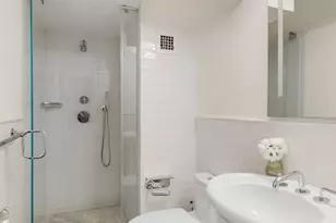 445 East 86th St, New York, NY 10028 - Photo 9
