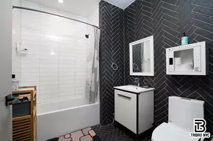 1068 Putnam Ave, New York City, NY 11221 - Photo 7