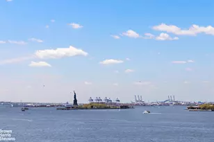 21 S End Ave, New York City, NY 10280 - Photo 17