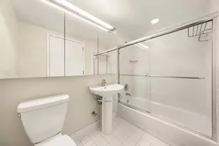 242 E 25th St, New York City, NY 10010 - Photo 11