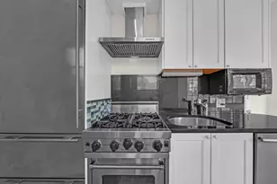 127 E 69th St, New York City, NY 10021 - Photo 5