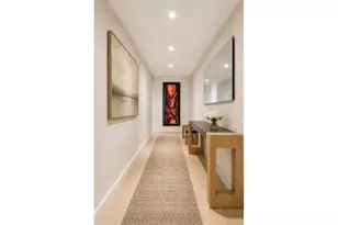 322 W 57th St, New York City, NY 10019 - Photo 11