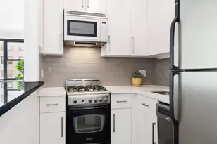 357 E 57th St, New York City, NY 10022 - Photo 5
