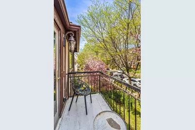 70-36 Kessel Street, Forest Hills, NY 11375 - Photo 37