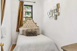 421 E 78th St, New York City, NY 10075 - Photo 3