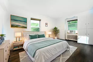 915 E 17th St, New York City, NY 11230 - Photo 7