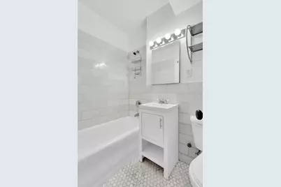 24 5th Avenue #1110, New York City, NY 10011 - Photo 5