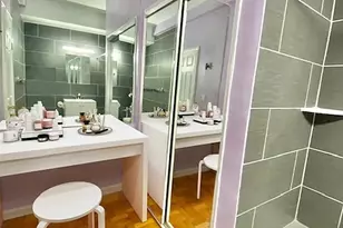404 E 66th St, New York City, NY 10065 - Photo 5