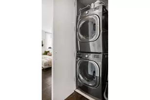 200 W 24th St, New York City, NY 10011 - Photo 7