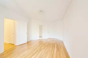 915 E 17th St, New York City, NY 11230 - Photo 5