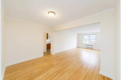 915 E 17th Street #302, New York City, NY 11230 - Photo 3