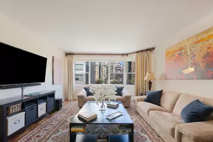 150 E 61st St, New York City, NY 10065 - Photo 1
