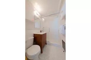150 E 61st St, New York City, NY 10065 - Photo 11