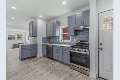 21-52 48th Street, New York City, NY 11105 - Photo 13