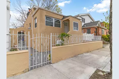 21-52 48th Street, New York City, NY 11105 - Photo 5