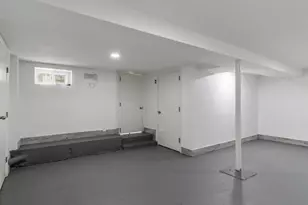 21-52 48th St, New York City, NY 11105 - Photo 21