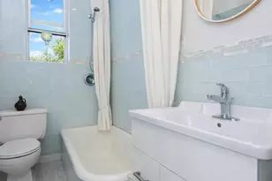 37-33 84th St, New York City, NY 11372 - Photo 11