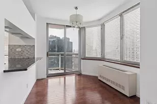 500 W 43rd St, New York City, NY 10036 - Photo 1