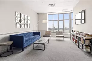500 W 43rd St, New York City, NY 10036 - Photo 9
