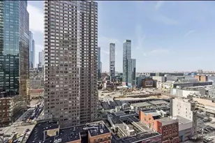 500 W 43rd St, New York City, NY 10036 - Photo 5