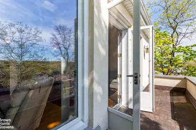 5629 Sylvan Avenue, New York City, NY 10471 - Photo 7