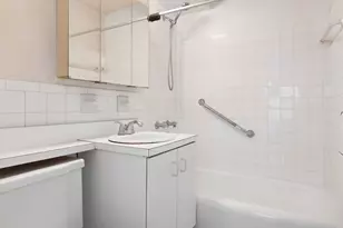 220 E 67th St, New York City, NY 10065 - Photo 7