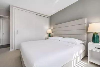 200 E 61st Street #35B, New York City, NY 10065 - Photo 5