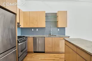 91 Grand Ave, New York City, NY 11205 - Photo 13