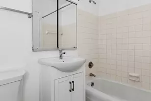 245 E 54th St, New York City, NY 10022 - Photo 3